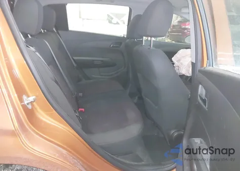 2017 Chevrolet Sonic Lt Auto из США, поврежденный, VIN 1G1JD6SG1H4137581